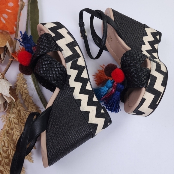Kate Spade Black Woven Platform Sandal Wedges with Tassels Sz 6m - Picture 6 of 14